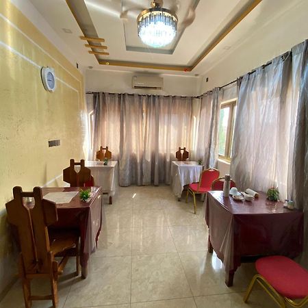 Marys Guest House Lome Exterior photo